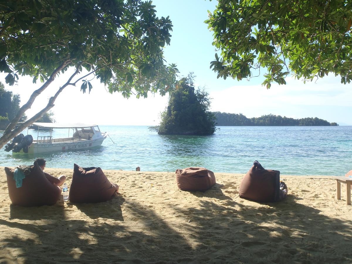 Black Marlin - Kadidiri Batudaka Exterior photo